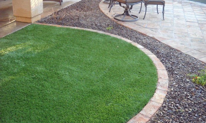 Synthetic Grass for Landscape Lawns Washington